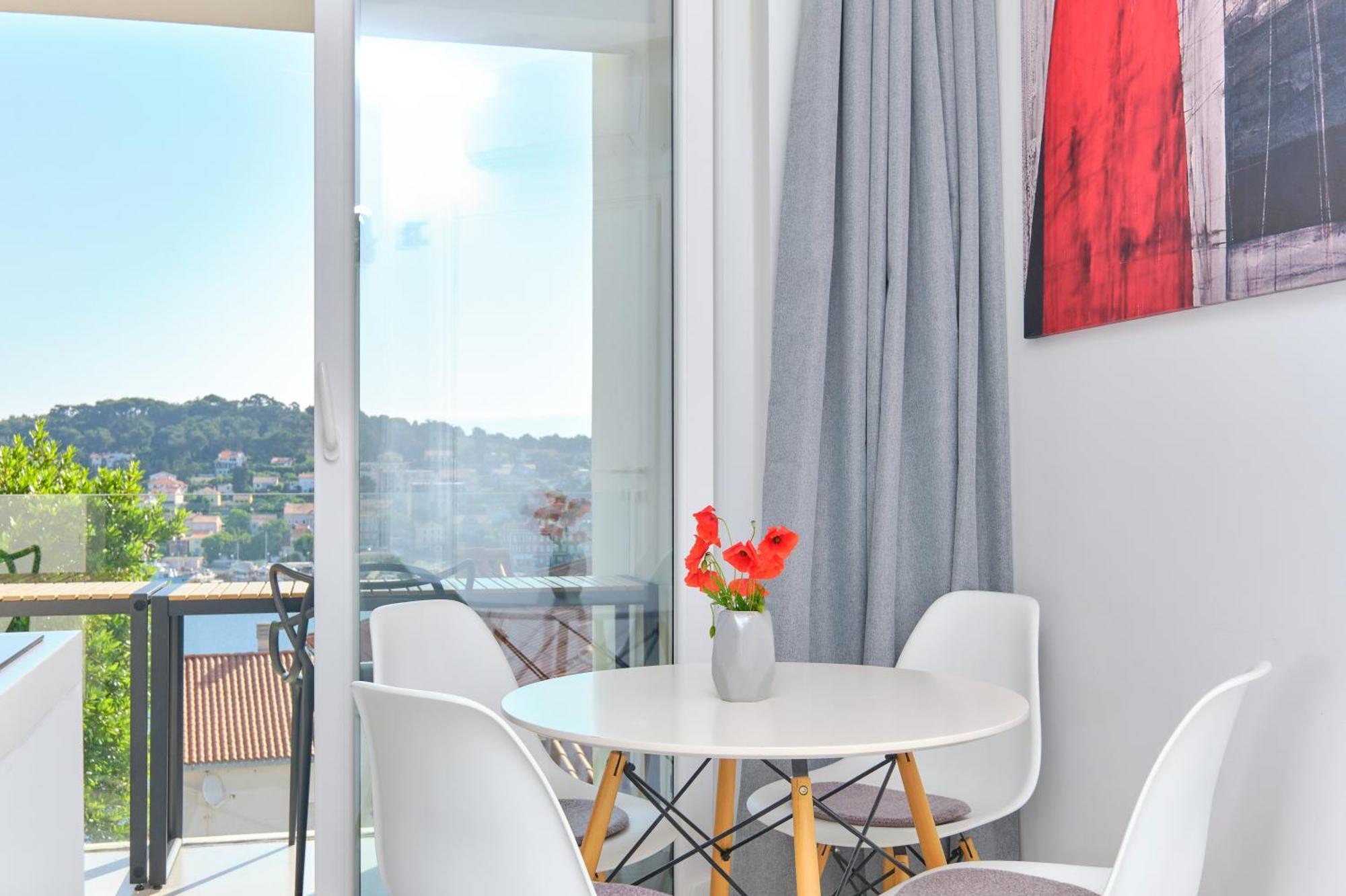 Design Apartments 3&4 Mali Lošinj Exteriör bild
