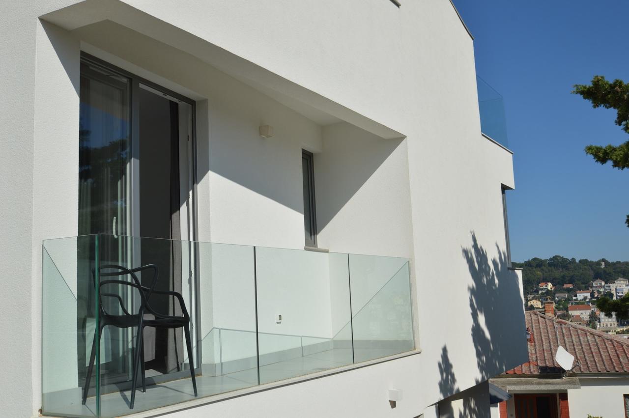 Design Apartments 3&4 Mali Lošinj Exteriör bild